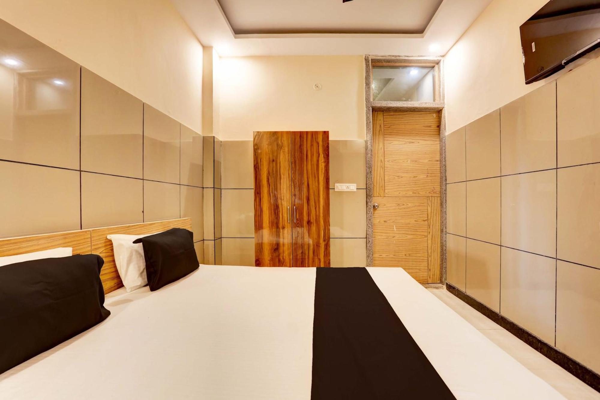 Hotel O 7 Lucknow Extérieur photo