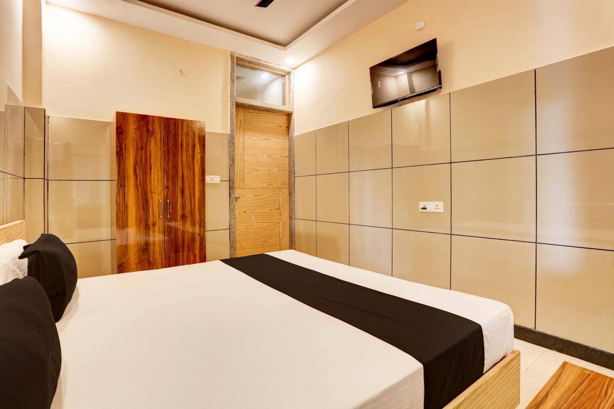 Hotel O 7 Lucknow Extérieur photo
